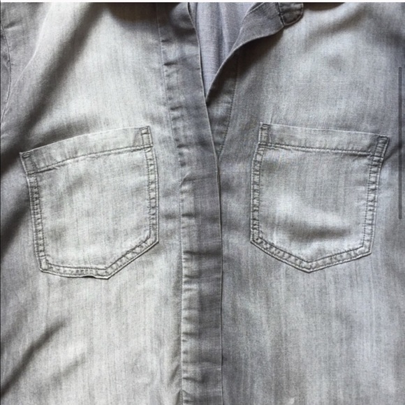 Anthropologie Cloth & Stone Split Back Shirt - Picture 3 of 8